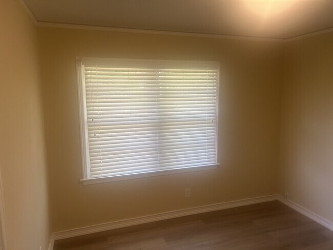 Building Photo - 2651 Clement Curve