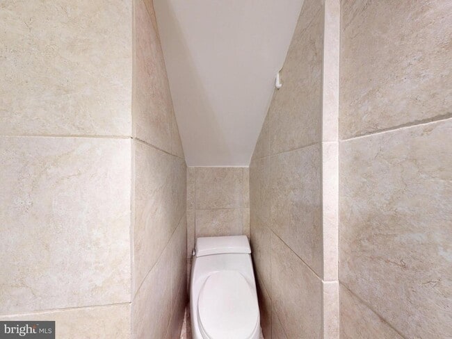 Building Photo - 1808 Riggs Pl NW