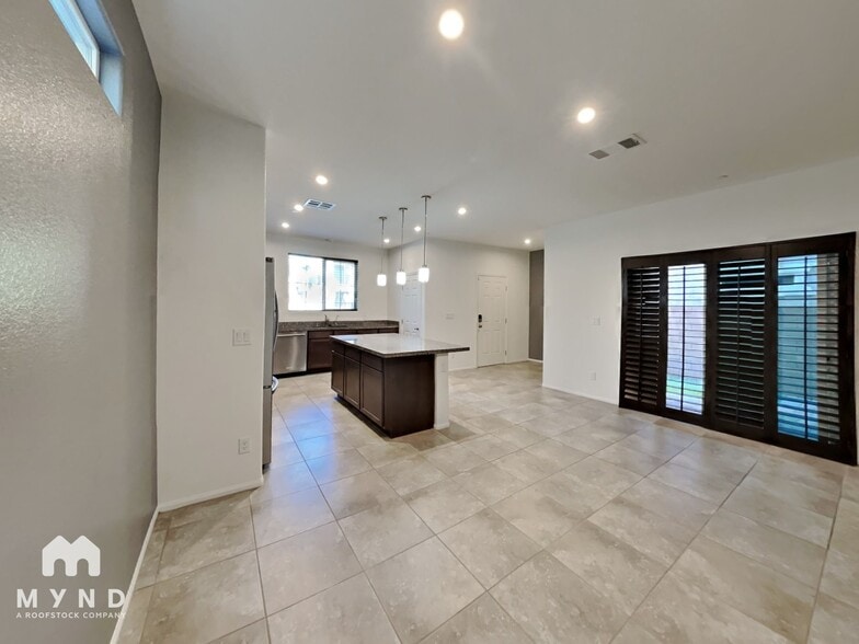 Building Photo - 8044 Mercury Skye St