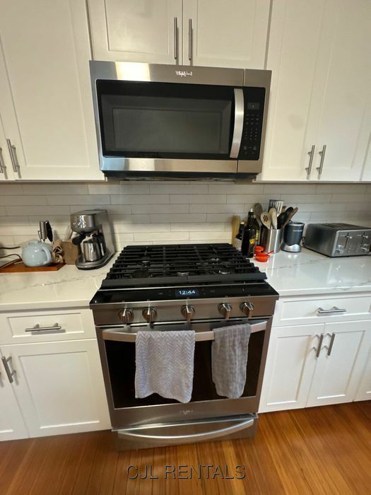 Building Photo - 356 Harvard St