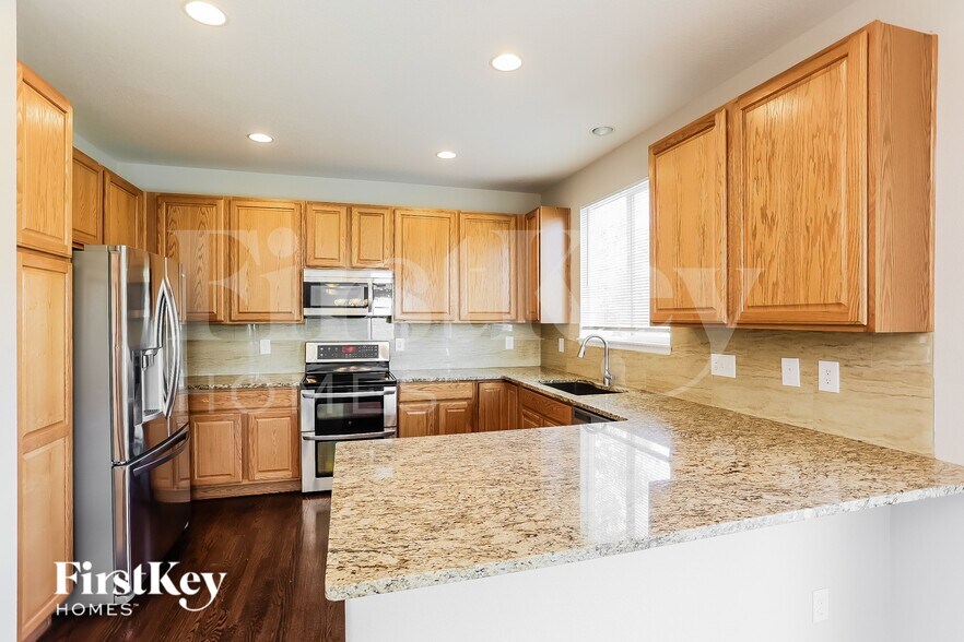 Building Photo - 10118 Uravan St