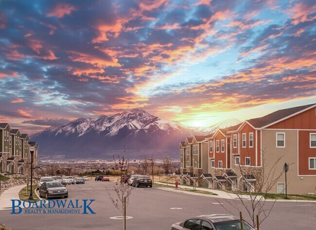 Building Photo - Stunning 3 Bed Townhome in Herriman