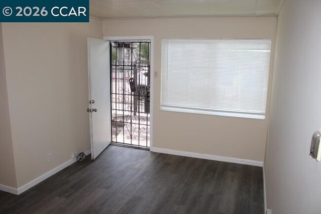 Building Photo - 2029 Nevin Ave