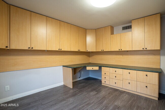 Building Photo - 3844 W Lupine Ave