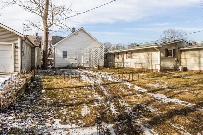 Building Photo - 929 N Tremont St