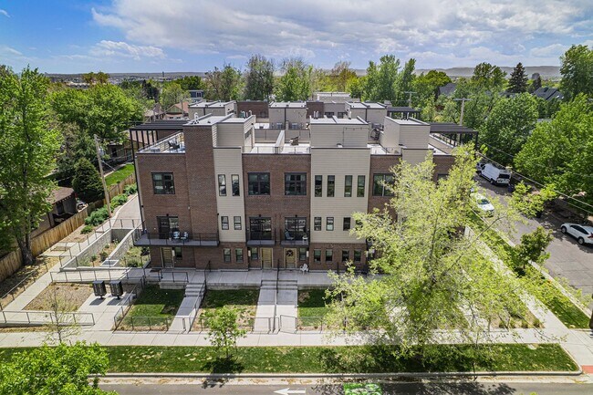 Building Photo - Experience Elevated Living at Dominic Row