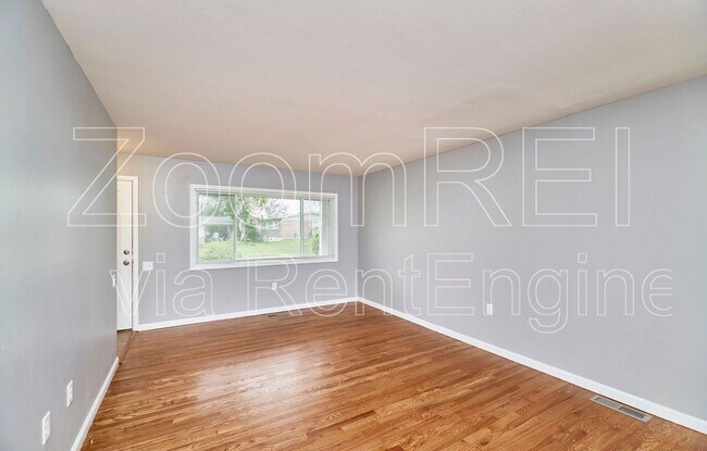 Building Photo - 2700 Steeplechase Ln