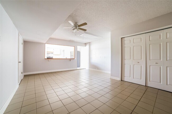 Building Photo - 631 Blackstone Ave