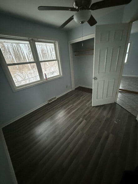 Building Photo - 328 Heath St