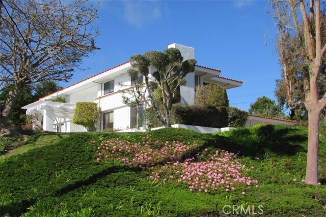 Building Photo - 1456 Vía Coronel