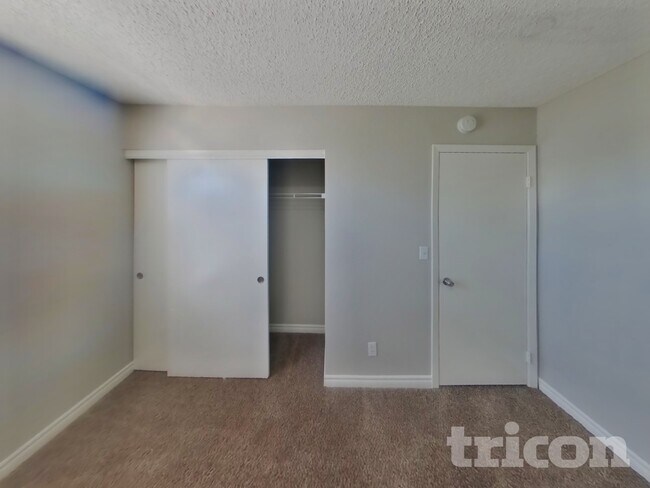 Building Photo - 855 Schooner Dr