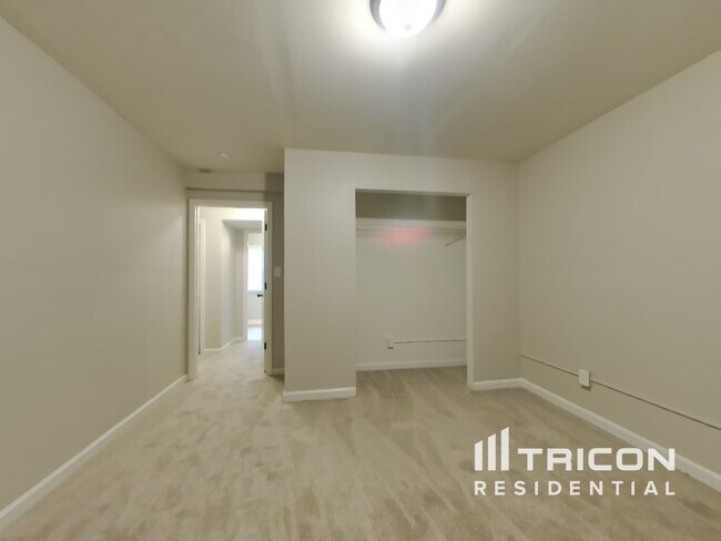 Building Photo - 4946 Martin Farms Rd