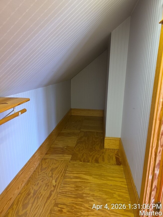 Building Photo - Welcome to coastal living in the heart of Manteo 1 Bedroom 1 Bath