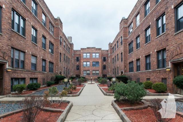 Primary Photo - 1 bedroom in Chicago IL 60657