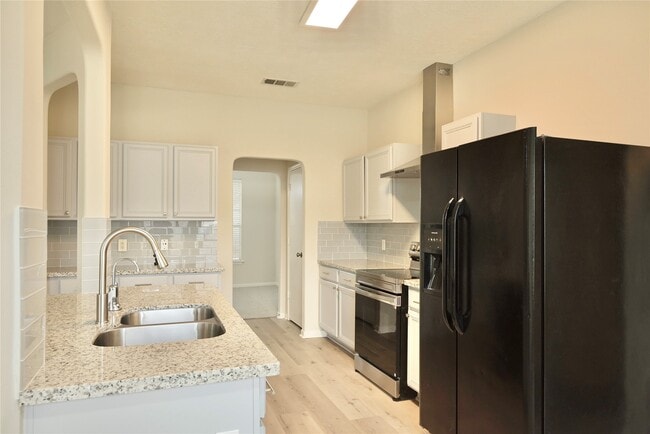 Building Photo - 23902 Spring Way Dr