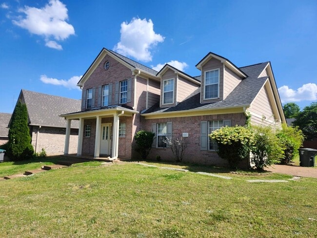 Building Photo - 6667 Einat Cove