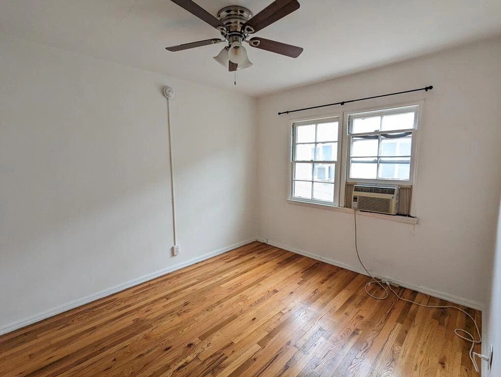 Building Photo - 838 N Sweetzer Ave