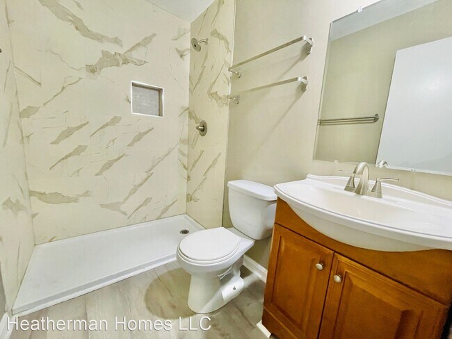 Building Photo - 4 br, 3 bath House - 201 Lighthouse Cove