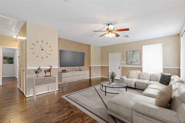 Building Photo - 5425 Jefferson St