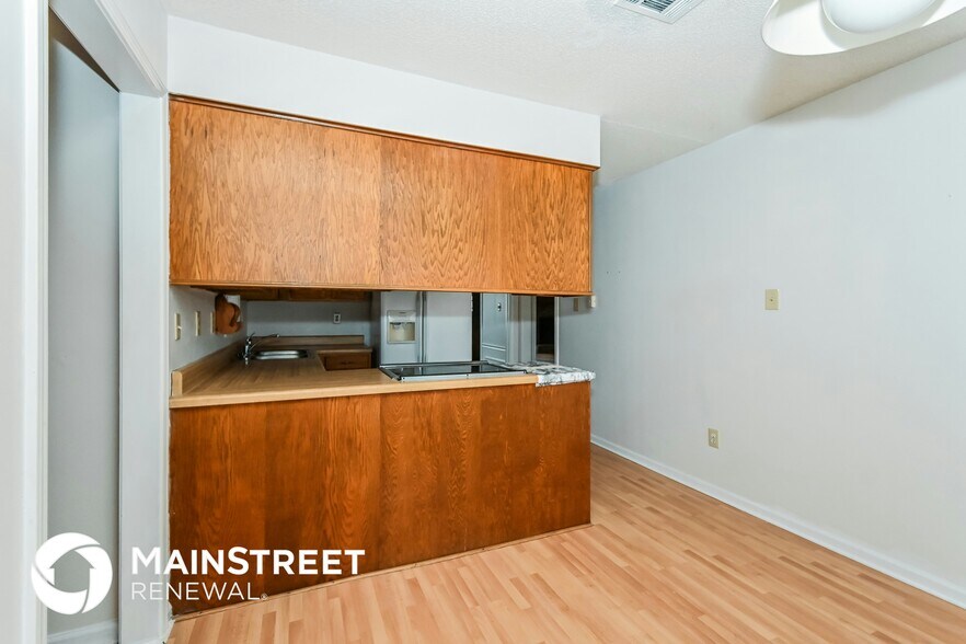 Building Photo - 499 Bedlington Dr
