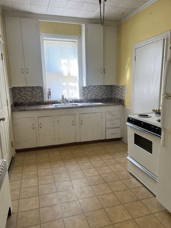 Building Photo - 201 Nashville Blvd