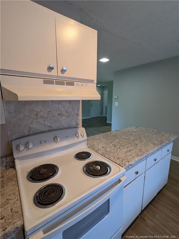 Building Photo - 835 Applewood Ln