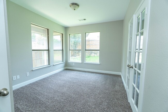 Building Photo - 3105 Whispering Pine Blvd