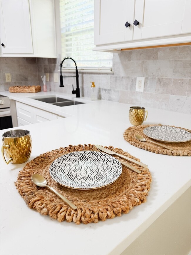 Building Photo - 1799 League Line Rd