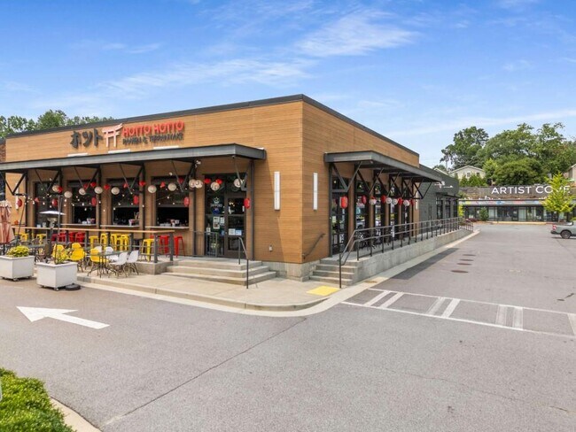 Building Photo - 655 Mead St SE