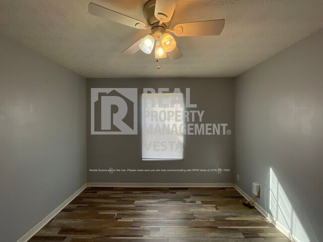 Building Photo - 222 Cody Dr