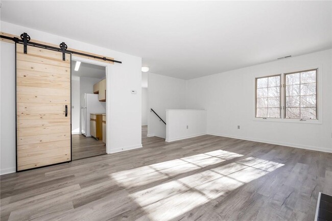 Building Photo - 2802 Morgan Dr