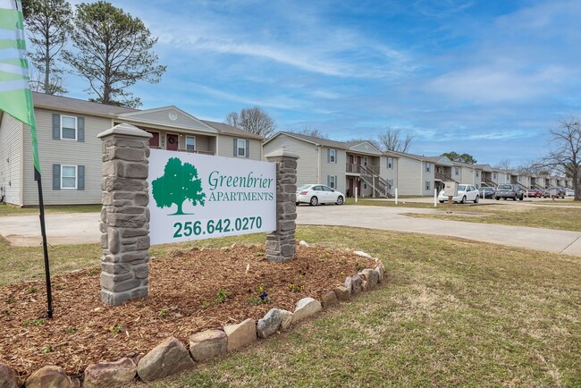 Building Photo - Greenbrier Apartments