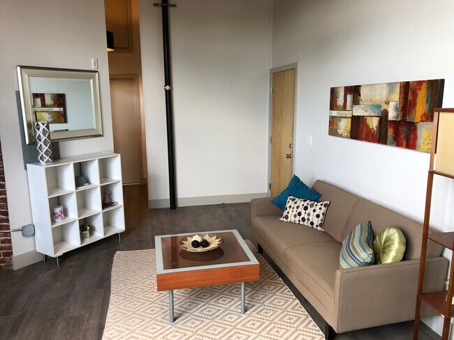 Building Photo - 3900 Warren St