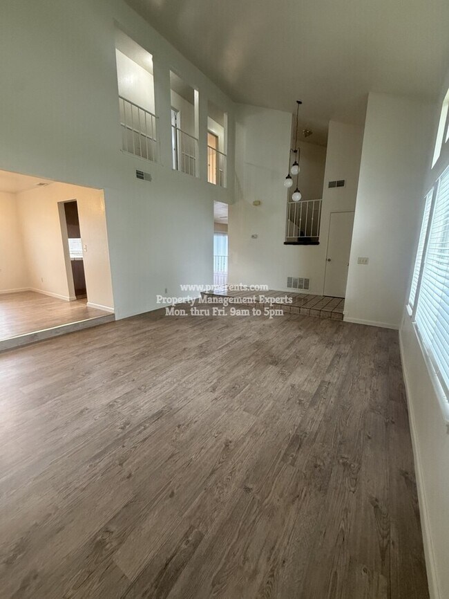 Building Photo - 9130 Cornwall Dr