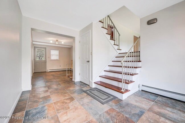 Building Photo - 107 Carteret Dr