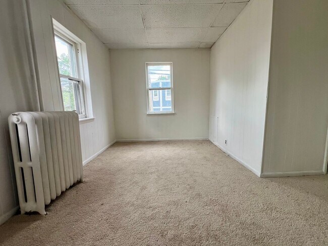 Building Photo - 1001 Clifton Ave