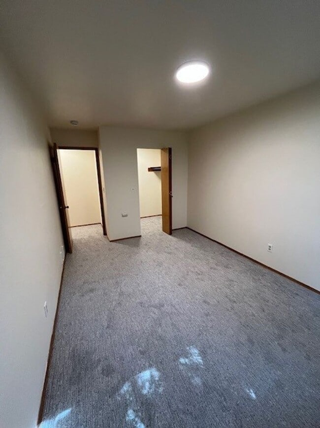 Interior Photo - Wakefield Manor 1 bed with renovated kitchen