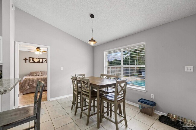 Building Photo - 8092 Hartington Dr