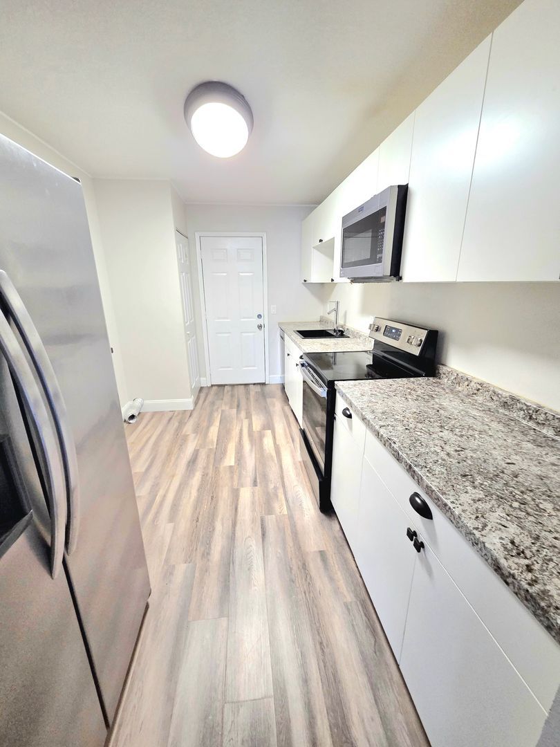 Building Photo - Location, Location!! 3 bedroom condo available now in Altamonte Springs