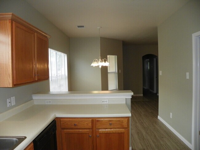 Building Photo - 133.135 Marvin Cove