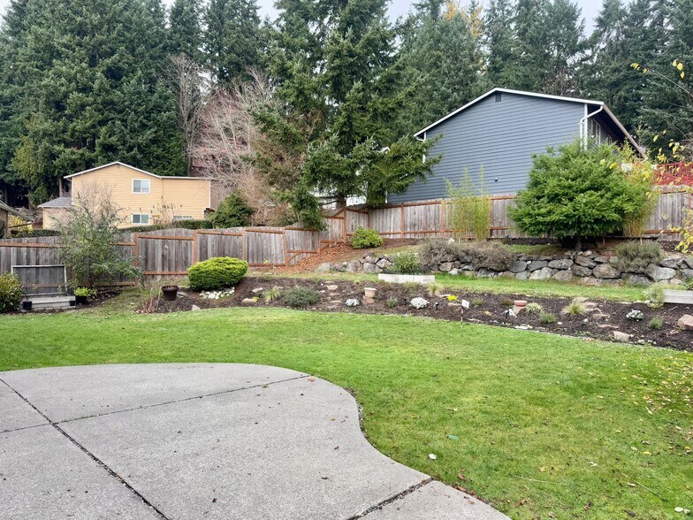 Building Photo - Lynnwood Home