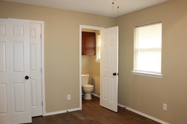 Building Photo - Much Better Than NEW!!! 3 beds, 1 1/2 Baths
