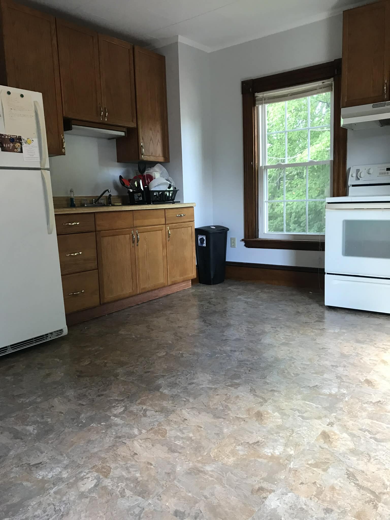 Building Photo - 502 Main St