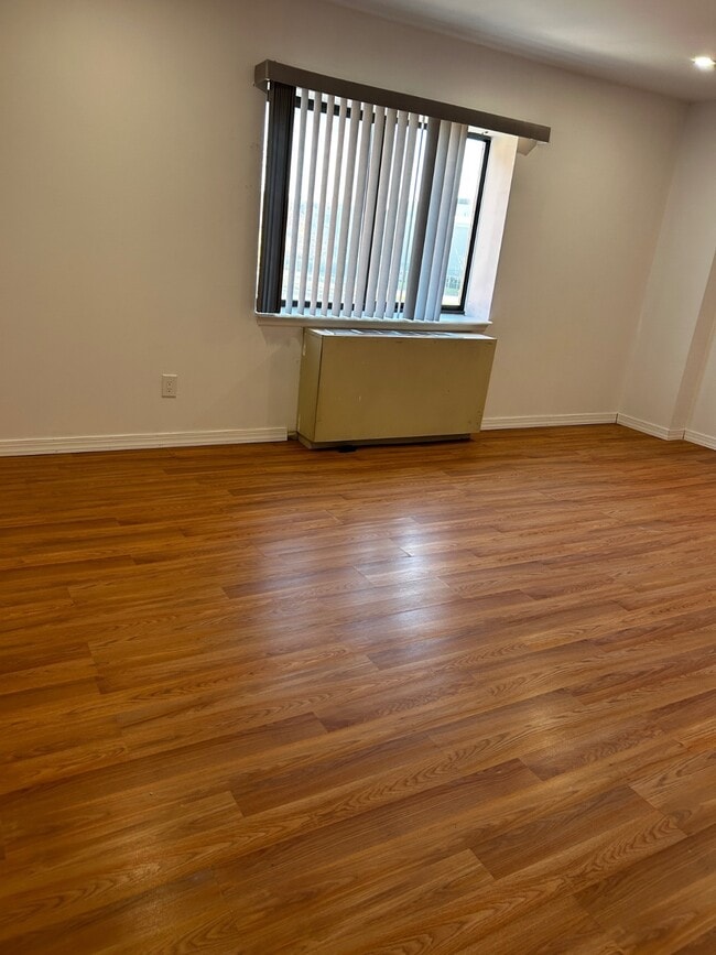 Building Photo - 80 Richmond Hill Rd