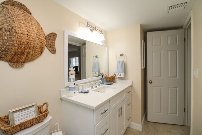 Building Photo - ** 2/2 ON THE BEACH CONDO WITH SPECTACULAR...