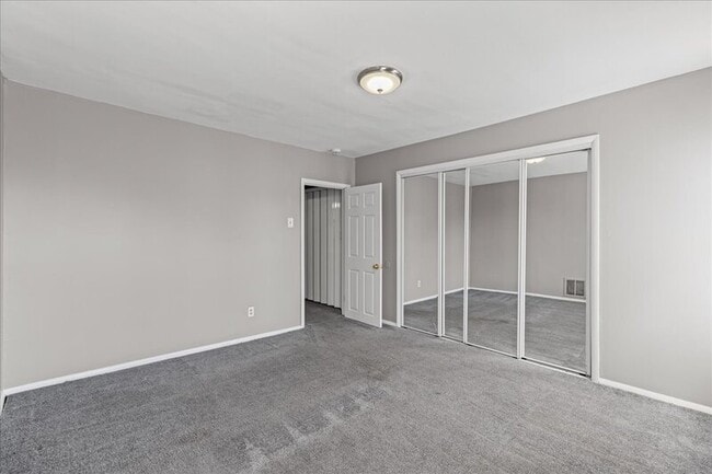 Building Photo - 224 Parker Ave