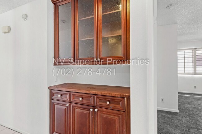 Building Photo - SW!! Spring Valley!! Single Story!!! Covered Patio!!! Fire Place!! Pet Friendly!!! Community Park...