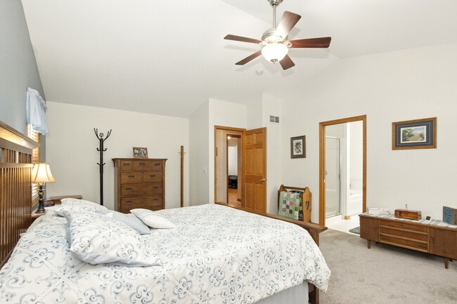 Building Photo - 406 Kresswood Dr