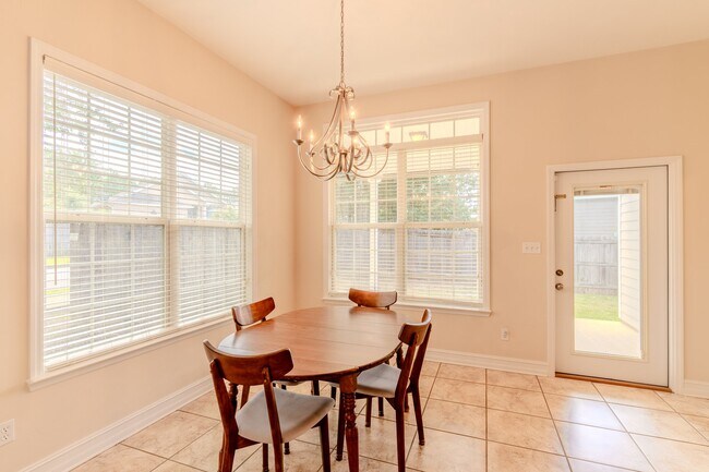 Building Photo - 8395 Ivy Mill Way