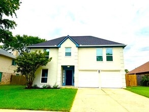 Building Photo - 3419 Southdown Dr